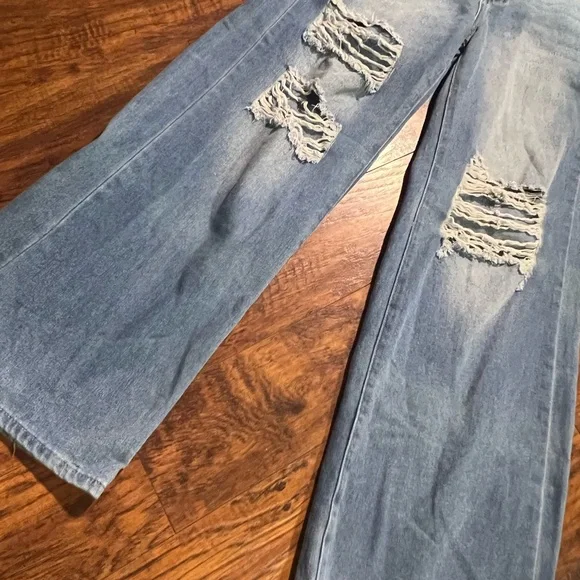 SHEIN women’s size XS ripped wide leg jeans - Picture 2 of 6